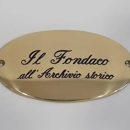 Il Fondaco All'archivio Storico Πανσιόν