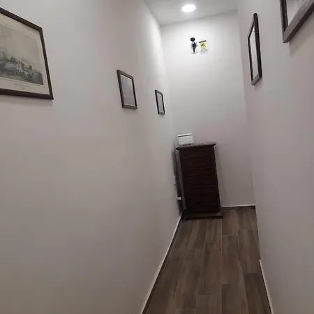 Il Fondaco All'archivio Storico Πανσιόν Νάπολη